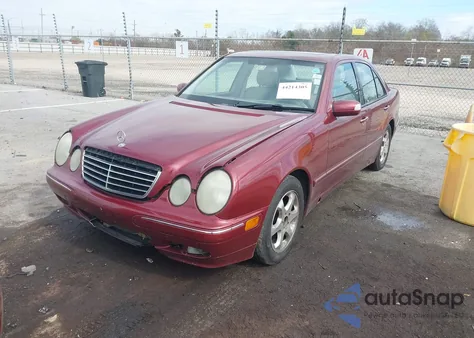 2002 Mercedes-Benz E 320 Special Edition z USA, uszkodzony, nr VIN WDBJF65J02B438207